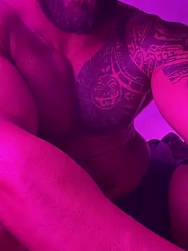 moody1996- online show from December 13, 5:00 pm