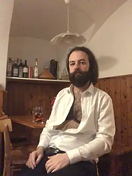 lostile8 online show from February 13, 4:07 pm