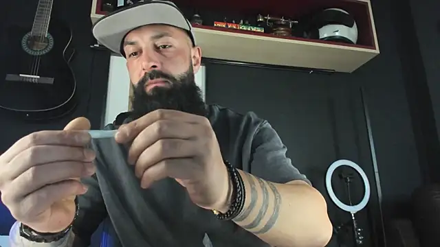 axxelrich  online show from February 4, 6:14 am