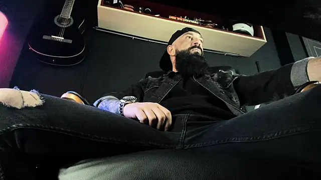 axxelrich  online show from March 4, 5:53 am