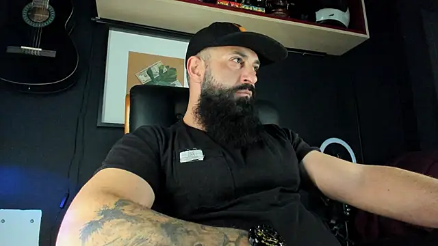 axxelrich  online show from January 27, 6:30 am