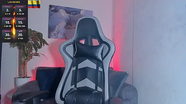 Yeiko Romero  online show from December 13, 9:32 pm