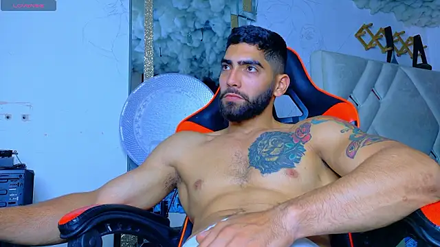 Rich boy01 online show from February 12, 4:35 pm