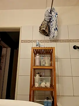 Josephine LIVE online show from November 5, 5:53 am