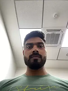 hotboysammy online show from December 11, 9:32 am