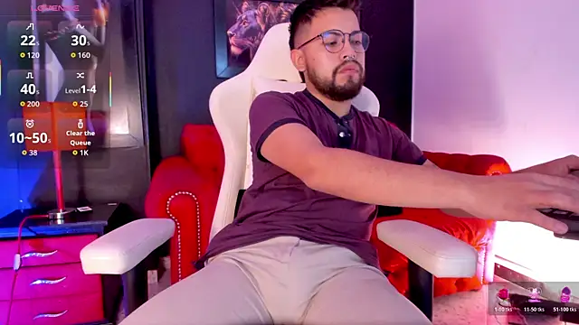 LuccaMallard online show from April 16, 12:05 pm