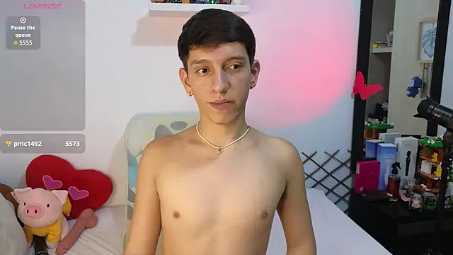 milky  boy  online show from January 16, 8:50 am