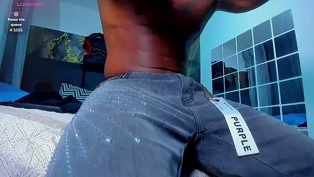 ronnie 7777 online show from April 13, 4:24 am