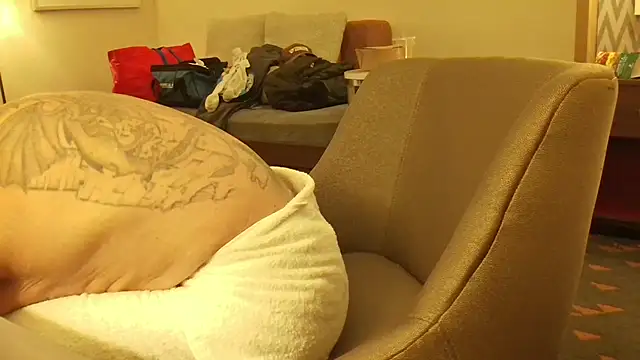 overaveragefreak4you online show from July 9, 5:33 am