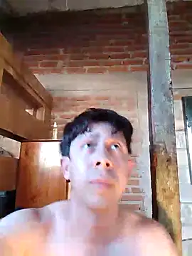 hoy toyboy online show from January 3, 10:40 pm