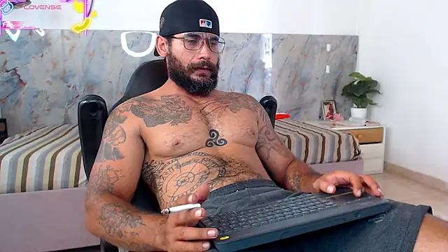 hanz col online show from March 27, 2:18 pm