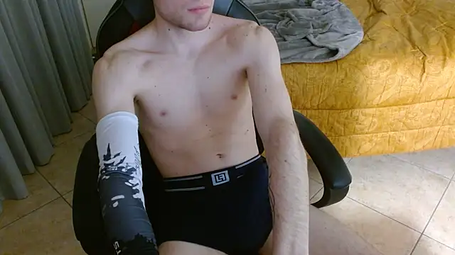 FitGuyDream online show from March 11, 4:47 pm