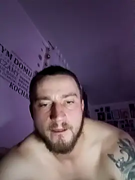 wariacik0024 online show from December 3, 11:22 pm