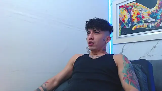 targuerian22 online show from December 18, 12:39 am