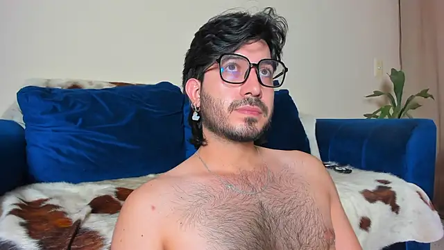 Snapshot of Ackerman_Eren_ chatting on January 14, 9:09 pm Ackerman Eren  online show from January 14, 9:09 pm