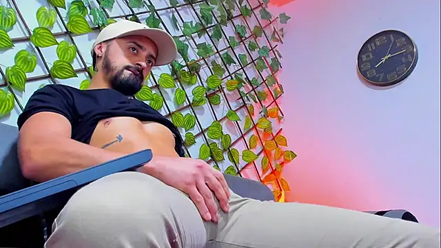 MAXIMUS MASTE3 online show from February 5, 8:38 pm