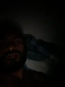 Snapshot of islandvybee55 chatting on December 6, 4:58 am islandvybee55 online show from December 6, 4:58 am