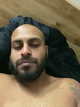 islandvybee55 online show from March 16, 3:35 am