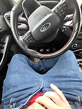 Titanhoott online show from January 27, 11:11 am