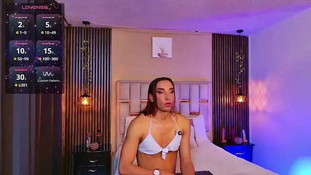 Nathan Smith  online show from July 8, 8:02 pm