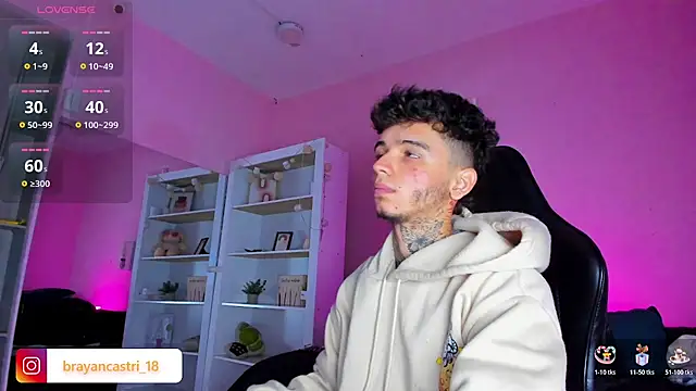 Ian Castillo  online show from December 16, 11:39 am