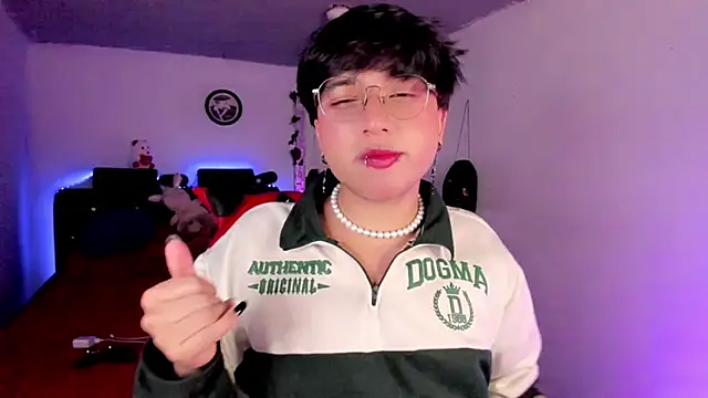 AnggelONfiree online show from June 11, 2:22 am