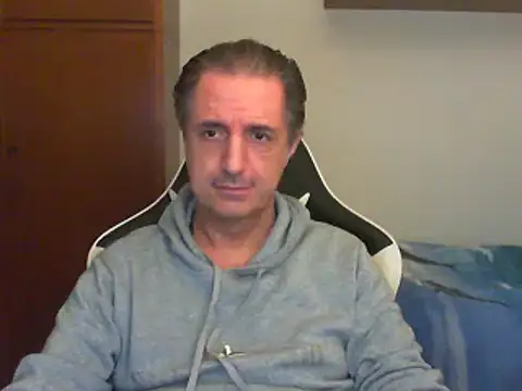 lliuk70mi online show from February 22, 4:15 pm