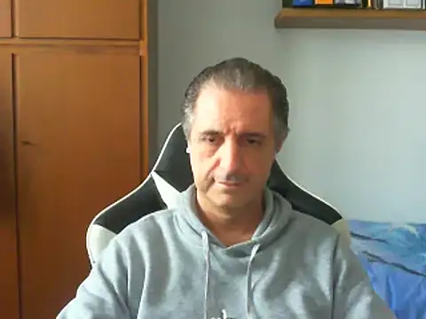 lliuk70mi online show from February 12, 12:44 pm