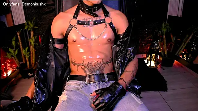 DemonKush-- online show from November 13, 6:18 am