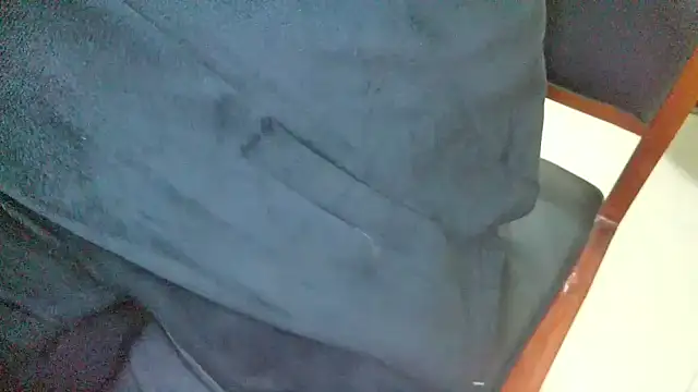 huzi518 online show from March 13, 2:01 pm