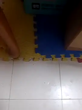 huzi518 online show from October 9, 1:05 pm