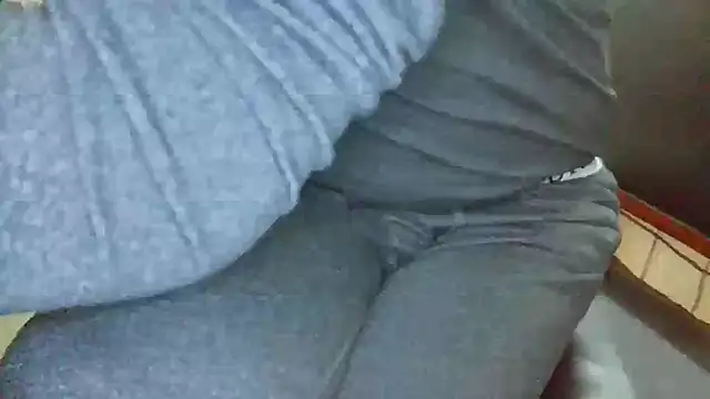 huzi518 online show from March 19, 2:35 pm