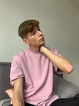 MiguelRausch online show from December 12, 11:29 am