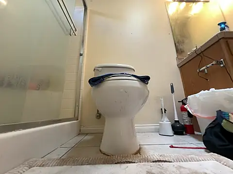 Johndoe2292 online show from February 2, 6:16 pm