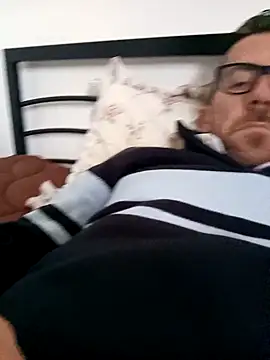 jonyfree1978 online show from December 14, 3:52 pm