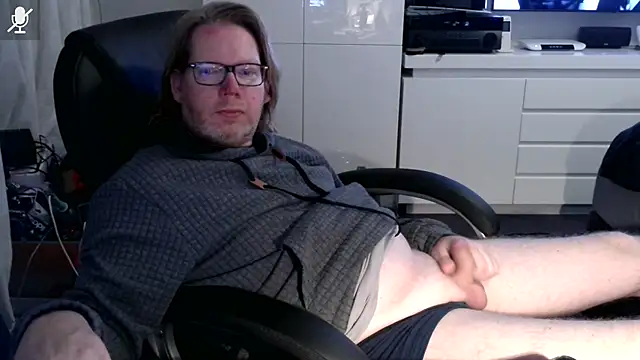 VSteph online show from November 11, 10:59 pm