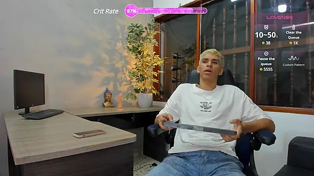 Snapshot of kieran_derek chatting on December 30, 7:32 pm kieran derek online show from December 30, 7:32 pm