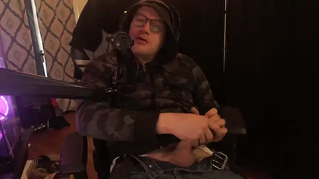 chicostick413 online show from February 7, 2:02 pm