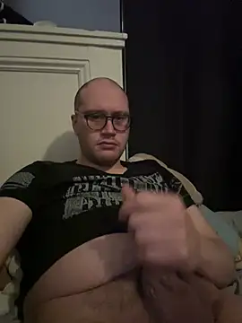 chicostick413 online show from April 1, 4:04 pm