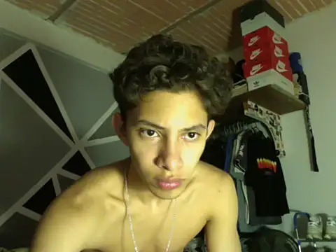 ferchitibellako online show from November 20, 4:01 am