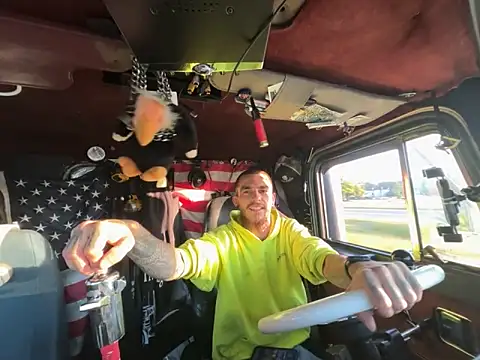 XMeF10 online show from April 14, 11:21 am