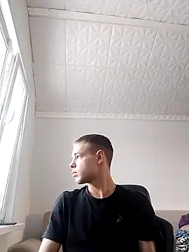 pretty roman online show from February 18, 11:44 am