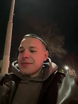 pretty roman online show from April 13, 4:29 pm