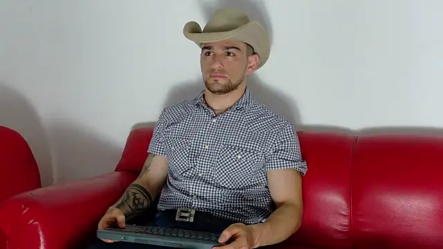 Sexy Alejandro  online show from July 9, 11:52 pm