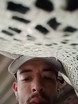 Aaronkiller online show from June 18, 10:37 pm