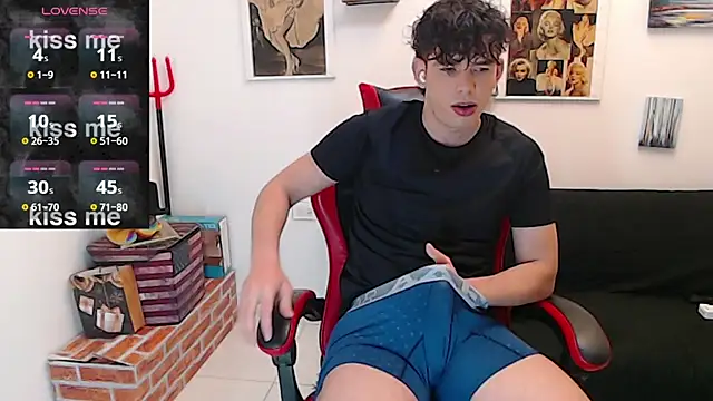 Angelo-cianuro- online show from February 2, 11:35 pm