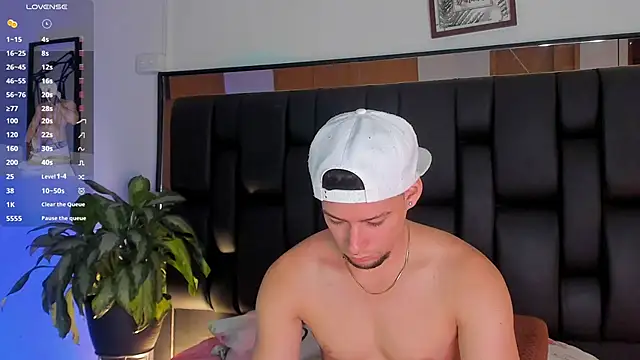 JadeSmiith  online show from November 13, 10:24 pm