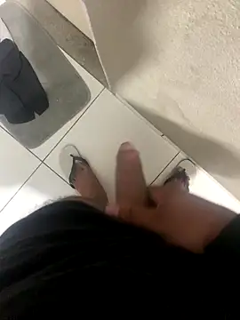 VouchingLagging online show from October 22, 10:46 pm