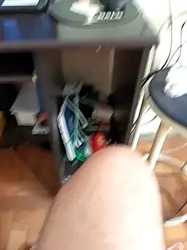 Snapshot of lobomisterioso13 chatting on December 3, 3:22 pm lobomisterioso13 online show from December 3, 3:22 pm