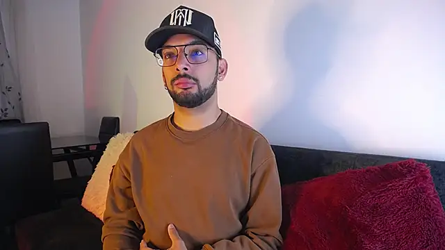  PauloDaSilva  online show from April 15, 2:50 pm